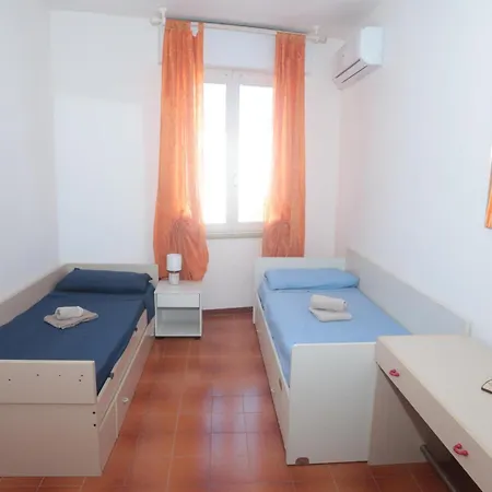 Διαμέρισμα Residenza Cala Di Seta Trilocale Luca Con Vista Mare Per 5 Persone